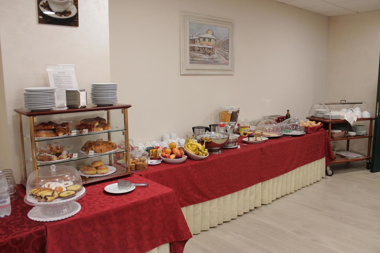 Hotel Europa Biella Extérieur photo